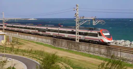 Desde el 30 de diciembre vas a poder adquirir los abonos recurrentes de Cercanías, Rodalies y Media Distancia para el primer cuatrimestre de 2024.