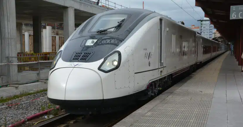 Renfe modifica su compromiso de puntualidad y lo limita a lo exigido por la ley.