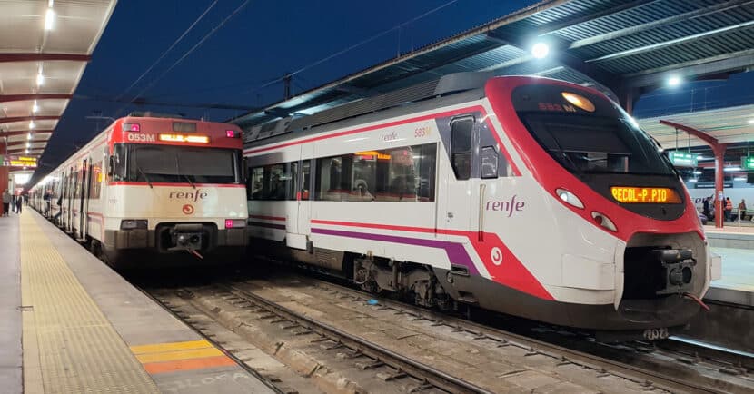 Trenes de Cercanías Madrid en Chamartín. © MIGUEL BUSTOS.